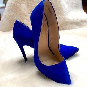 Blue Suede Pumps